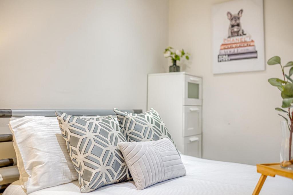 Charming City Home, Beside The Serene Ormeau Park Belfast Exterior foto