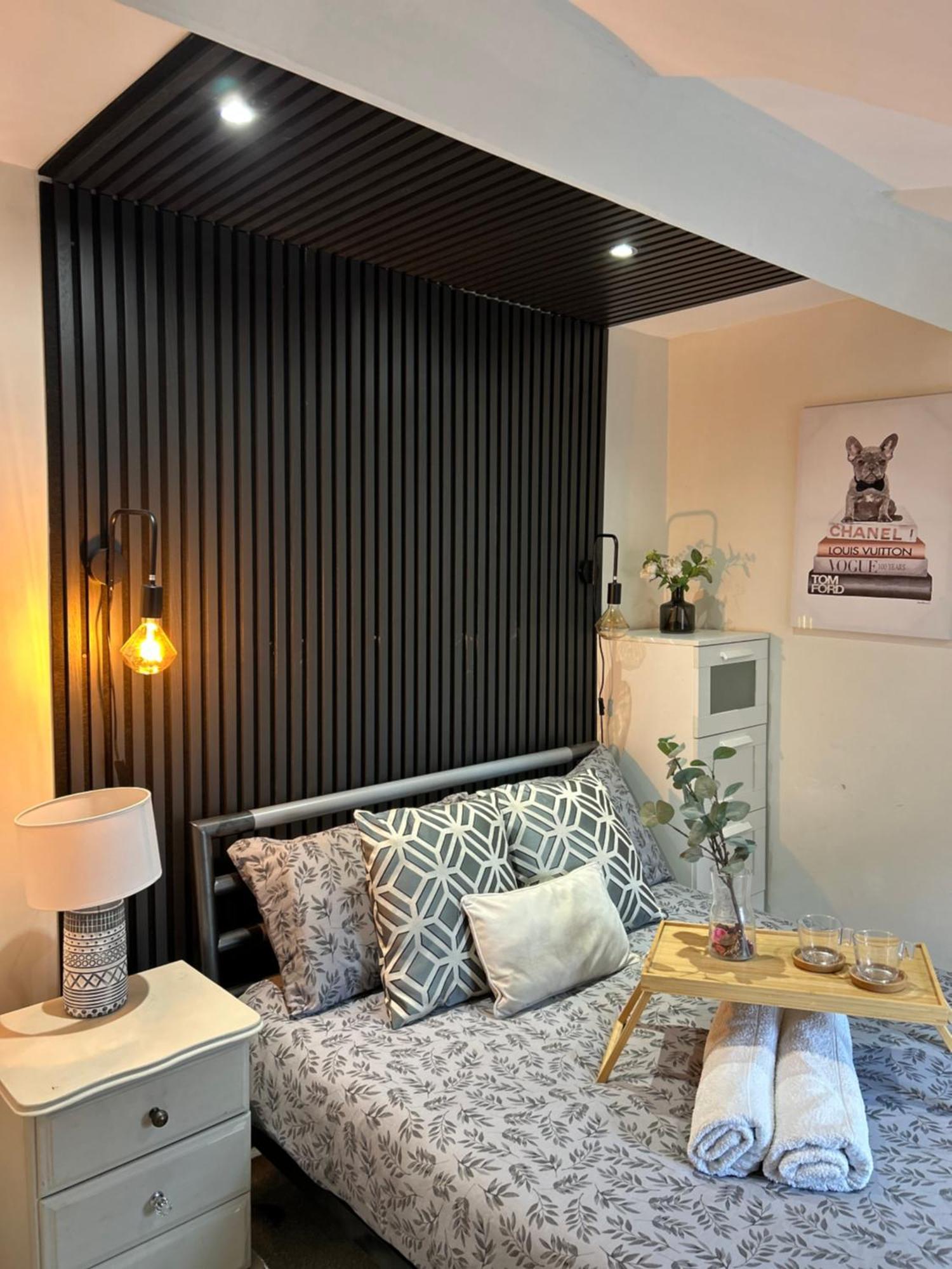 Charming City Home, Beside The Serene Ormeau Park Belfast Exterior foto